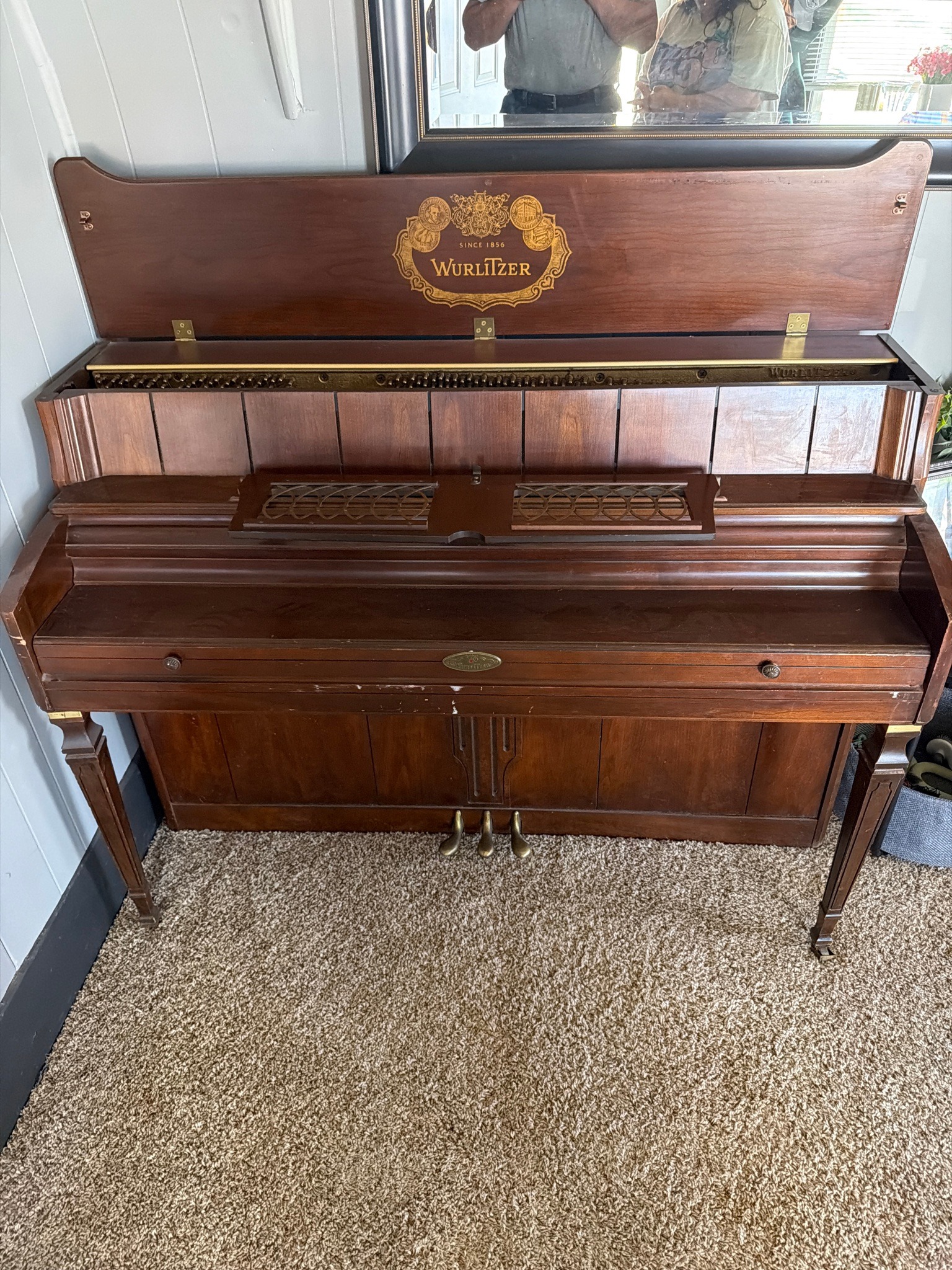 Submitted photo of Upright piano (not authenticated)