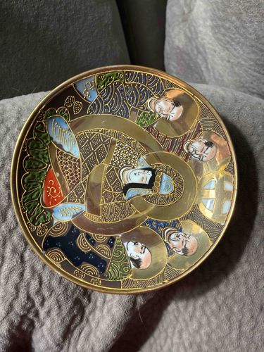 Japanese Satsuma-style Decorative Plate with Figural Motif