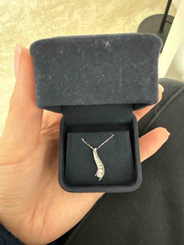 14k White Gold Diamond Pendant Necklace