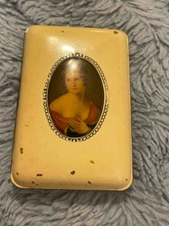 Vintage Ladies' Compact with Portrait