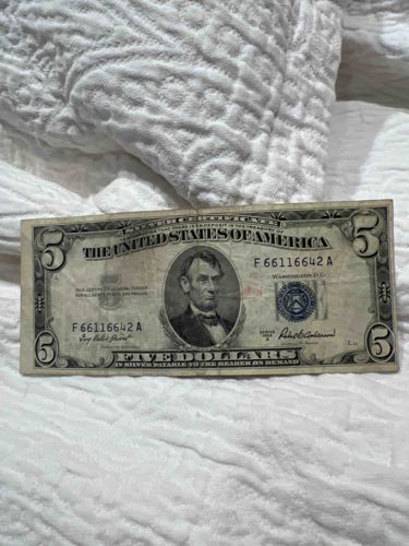 United States Five Dollar Silver Certificate (1934 Series)