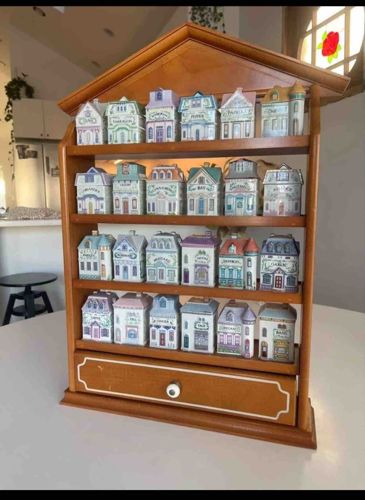Vintage Franklin Mint Spice Rack with Porcelain Spice Jars