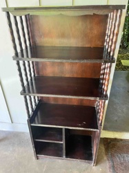 Traditional Wooden Bookshelf with Spindle Sides