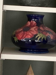 Moorcroft Pottery Pansy or Poppy Pattern Squat Vase