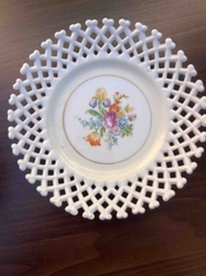 Latticework Floral Decorative Plate