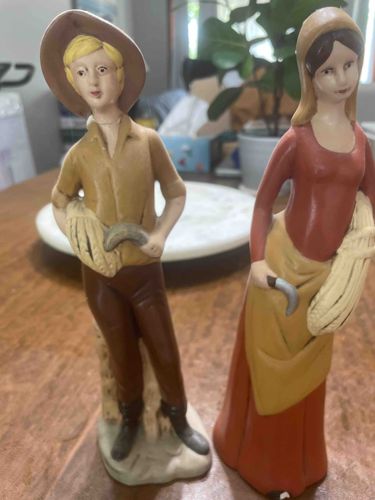 Pair of Vistrex Plaster Harvest Figurines