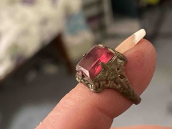 Vintage Filigree Red Stone Ring