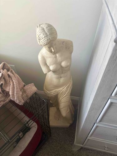 Replica Venus de Milo Statue