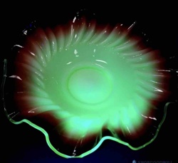 Oxblood Uranium Glow Glass Ruffled Bridal Bowl