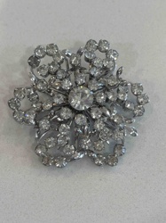 Rhinestone Floral Motif Pin/Brooch