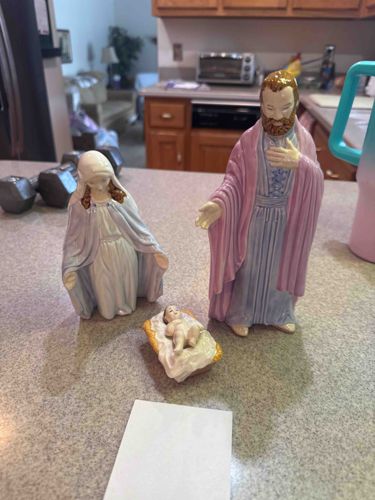 Three-Piece Ceramic Nativity Set (Mary, Joseph, and Baby Jesus in Manger)