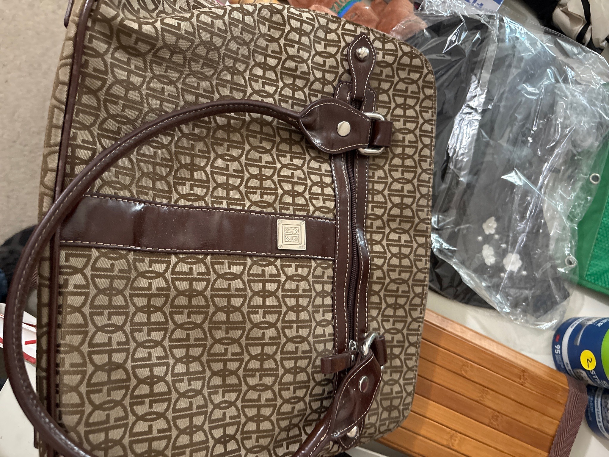 Submitted photo of Giani Bernini Monogram Tote Bag (not authenticated)