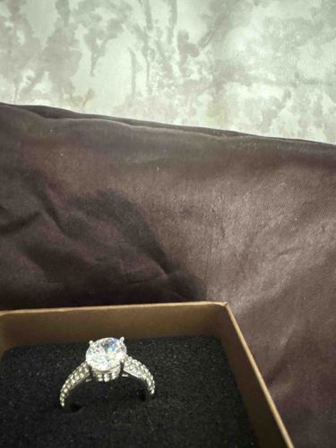 18k White Gold Zirconia Ring