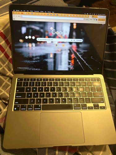 Apple MacBook Air (M1/M2 Silicon Model)