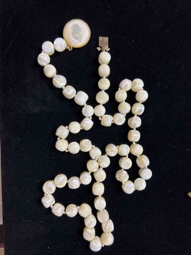 Vintage Mother-of-Pearl Bead Necklace with Gold-Tone Clasp