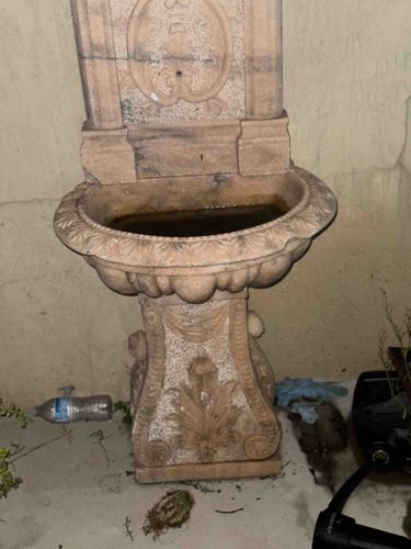 Classical Style Garden Fountain with Foliate Carvings