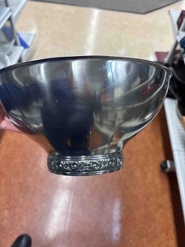 Silver-Toned Decorative Bowl on Pedestal Base