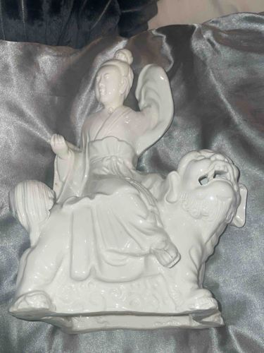 Dehua Blanc de Chine Figure of Guanyin Riding a Qilin