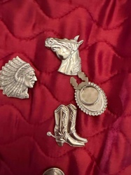 Collection of Western-Themed Metal Pins/Brooches