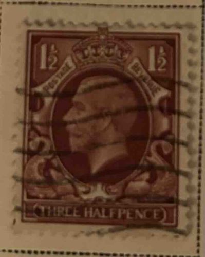 King George V 1 1/2d Postage and Revenue Stamp