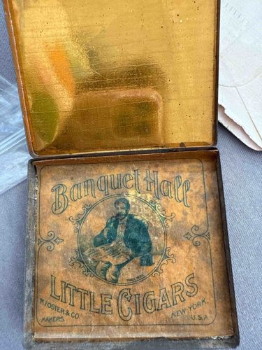 Banquet Hall Little Cigars Tin