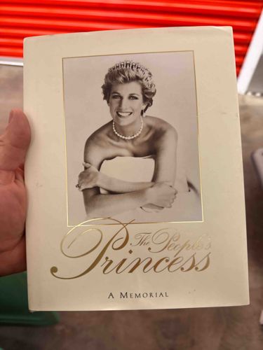 The People's Princess: A Memorial Book
