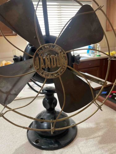 Jandus Cleveland, Ohio Antique Electric Desk Fan