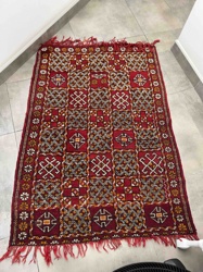 Traditional Geometric Patterned Area Rug