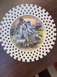 Latticework Decorative Plate with Pastoral Scene