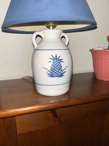 Stoneware Pineapple Motif Table Lamp