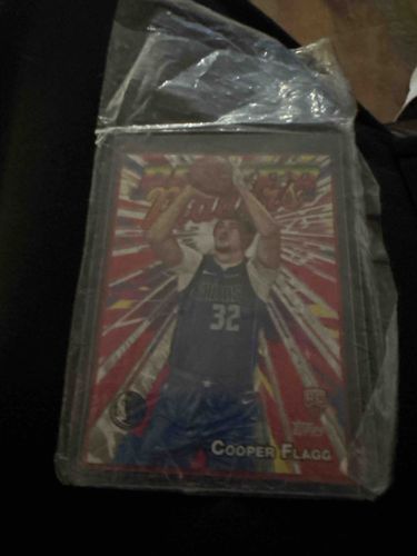 Cooper Flagg Flashy Topps Basketball Trading Card