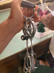 Hand-Crank Egg Beater