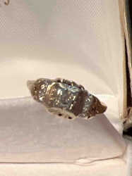 Vintage Filigree Diamond Ring