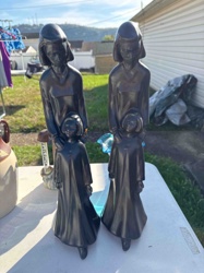 Pair of 'Mother and Child' Figurines (Goebel 'Mother's Love' or similar)