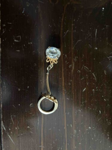 Vintage Gold-Tone Serpent Chain Keychain with Large Faceted Rhinestone