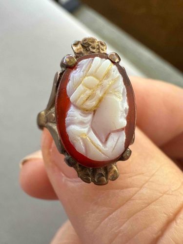 Vintage Cameo Ring