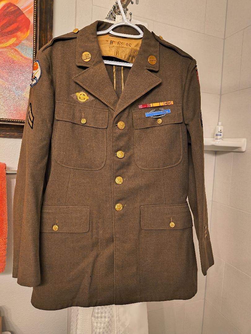 U.S. Army WWII Enlisted Man's Four-Pocket Wool Service Coat