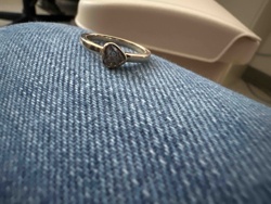 14K Gold Ring with Heart-Shaped Diamond