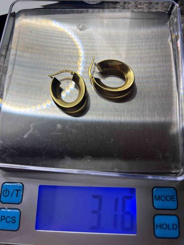 14K Yellow Gold Hollow Hoop Earrings