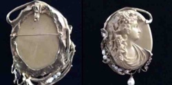 Art Nouveau Cameo Brooch with Pearls