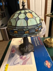 Tiffany-Style Stained Glass Table Lamp