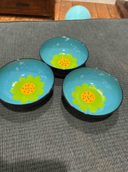 Set of 3 Enamel Coated Bowls with Floral Design
