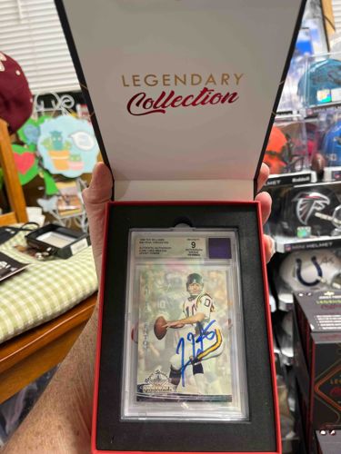 Autographed Brett Favre 1991 Upper Deck Star Rookie Card - Graded BECKETT 9