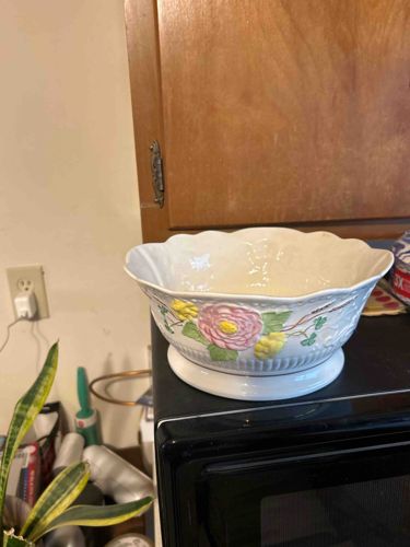 Embossed Ceramic Footed Bowl with Floral Motif