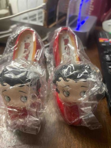 1999 Betty Boop Red Shoe Salt and Pepper Shakers