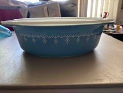 Pyrex 'Snowflake Garland' Ovenware Casserole Dish with Lid