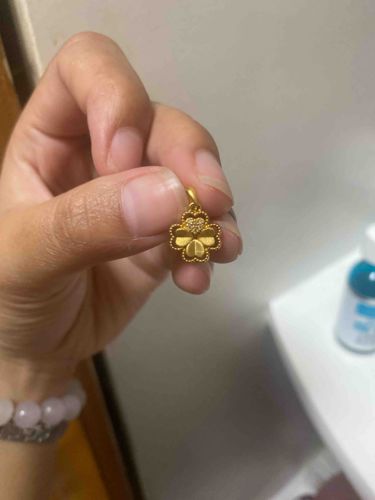 Four-Leaf Clover Gold Pendant with Accent Stones