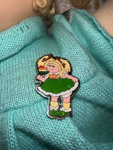Vintage 1983 Cabbage Patch Kids Enamel Collector Pin