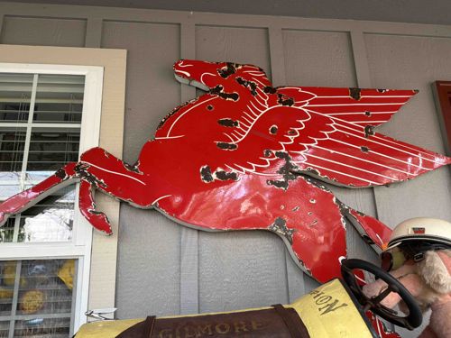 Vintage Mobil Oil Red Pegasus Porcelain Neon Sign Housing