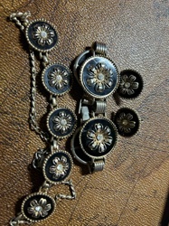 Vintage Black Enamel and Rhinestone Floral Jewelry Set (Bracelet and Earrings)